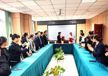 Skupina pre zdravie a zdravie Teplé fyzioterapeutické zariadenie Pripojte sa ...